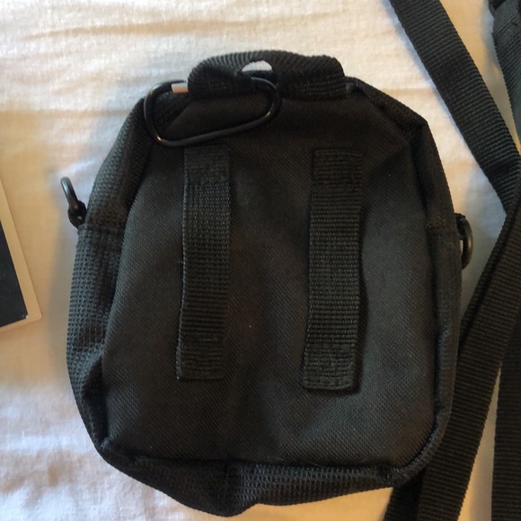 Harley Davison cross body mini backpack - Picture 4 of 4